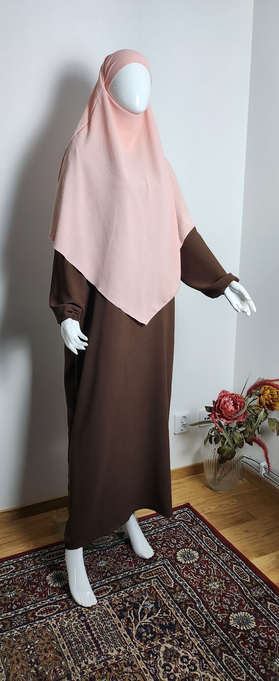 Everyday Grace, No 151 Abaya + Khimar