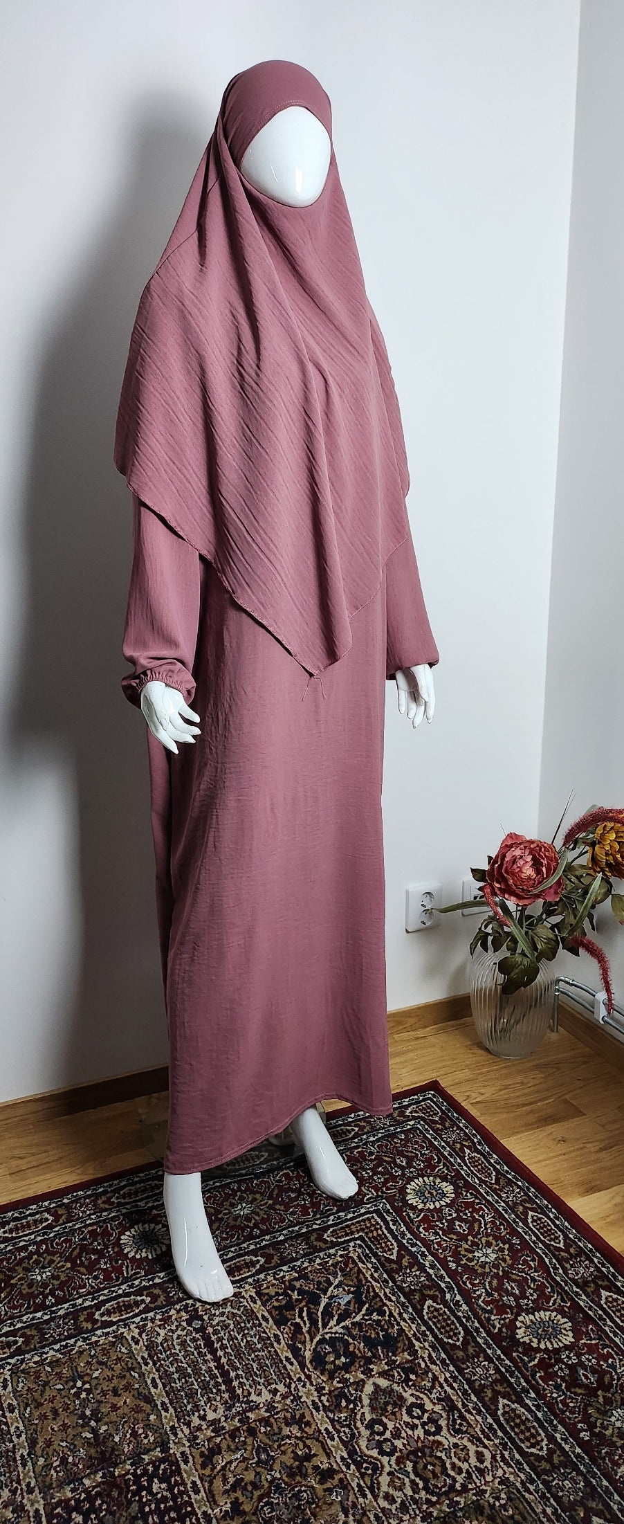 Everyday Grace, No 151 Abaya + Khimar