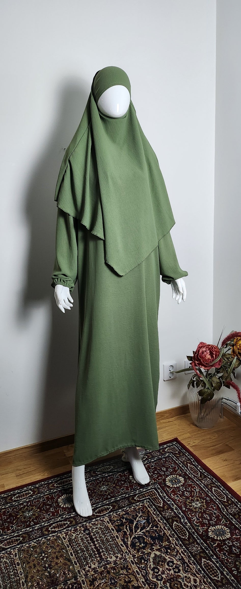 Everyday Grace, No 151 Abaya + Khimar