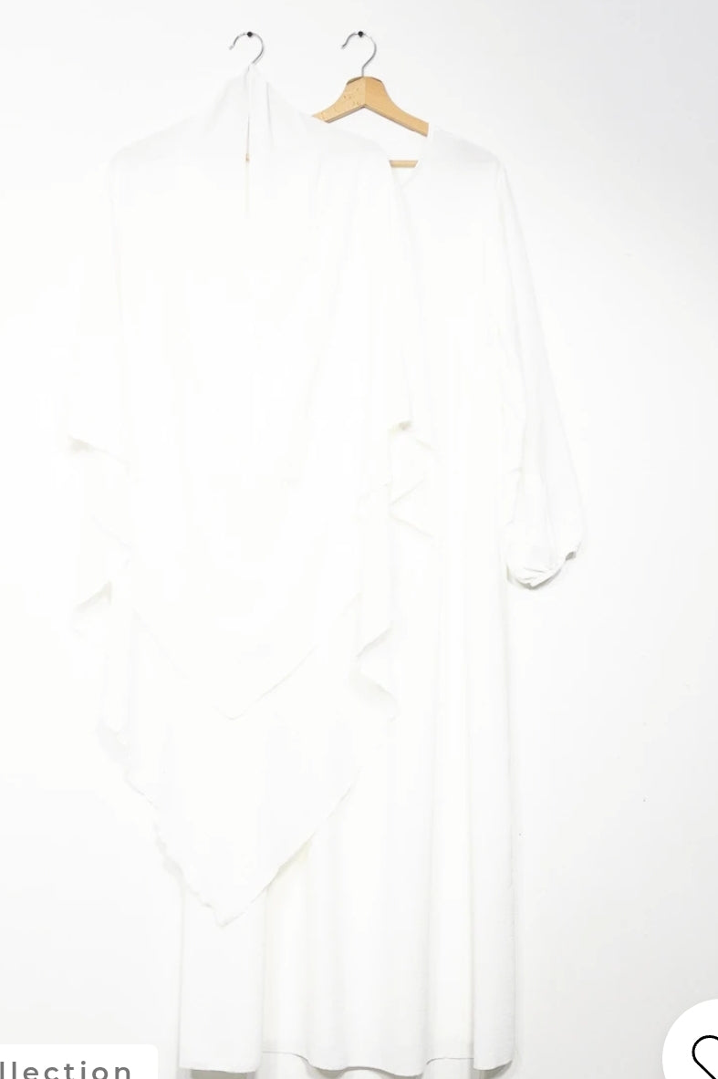 Everyday Grace, No 150 - Abaya + khimar