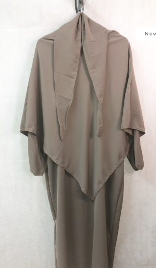 No 37   Abaya m kort khimar  Silky